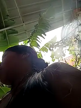 Rous-squir: вебкам-шоу