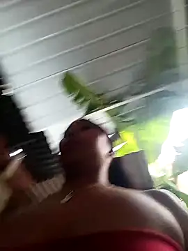 Rous-squir webkamerás műsora