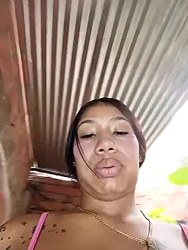 Rous-squir webkamerás műsora