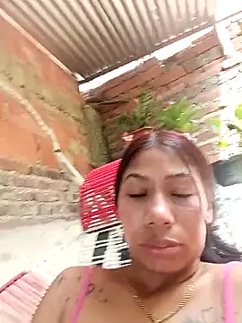 Rous-squir: вебкам-шоу