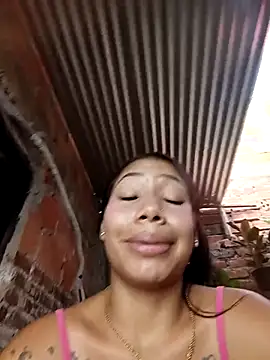 عرض كام Rous-squir