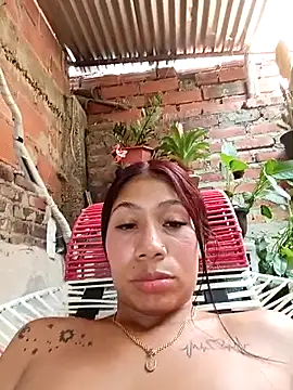 Rous-squir webkamerás műsora