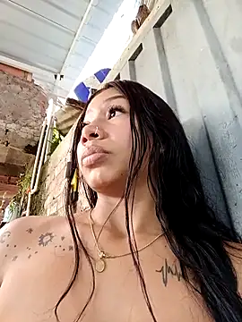 Rous-squir webkamerás műsora