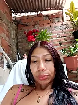 Show modela Rous-squir na web-kameri