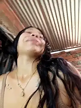 Pokazy przed kamerką – Rous-squir