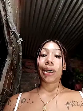 عرض كام Rous-squir