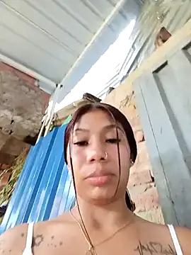 Rous-squir: διαδικτυακό σόου στην κάμερα