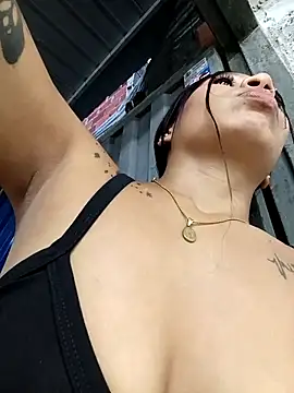 Rous-squir Webcamshow