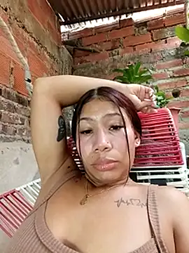 Rous-squir webkamerás műsora