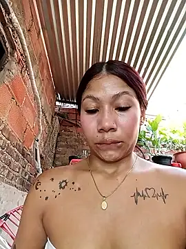 Rous-squir: διαδικτυακό σόου στην κάμερα