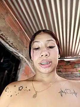 Pertunjukan Kamera Web Rous-squir