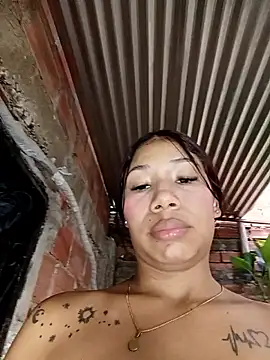 Show modela Rous-squir na web-kameri