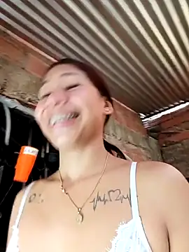 Rous-squir: διαδικτυακό σόου στην κάμερα