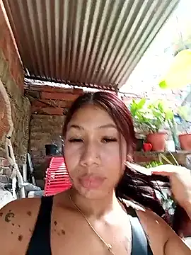 Rous-squir: διαδικτυακό σόου στην κάμερα