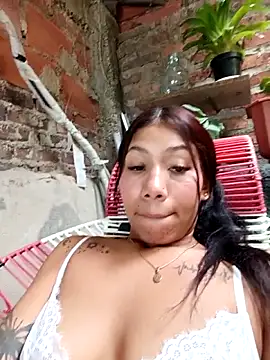 Rous-squir webkamerás műsora