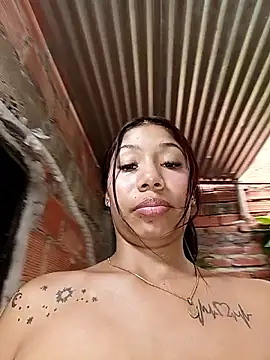 Rous-squir webkamerás műsora