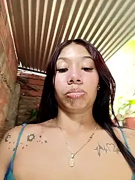 Show modela Rous-squir na web-kameri