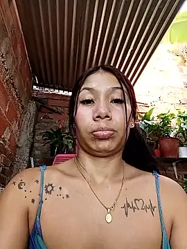 عرض كام Rous-squir