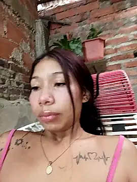 Show modela Rous-squir na web-kameri