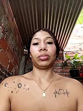 Rous-squir Webcamshow