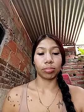 Rous-squir Webcam Show