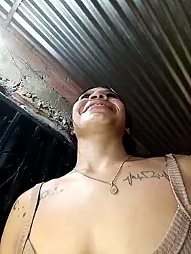 Rous-squir webkamerás műsora