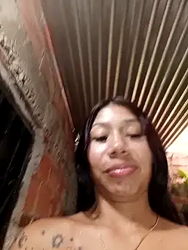 Show modela Rous-squir na web-kameri