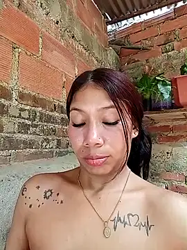 Вебкам-шоу Rous-squir