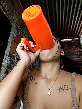 Show modela Rous-squir na web-kameri