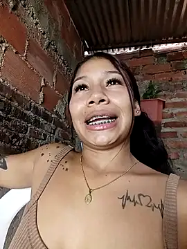 Rous-squir webkamerás műsora