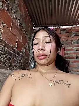 Rous-squir Webcam Show