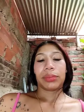 Show modela Rous-squir na web-kameri