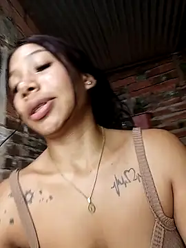 Rous-squir: вебкам-шоу