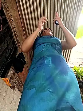 Show modela Rous-squir na web-kameri