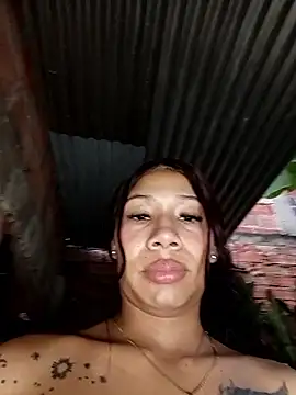 Show modela Rous-squir na web-kameri