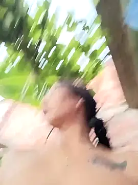 Rous-squir Webcam Show