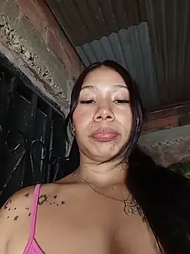 Show modela Rous-squir na web-kameri