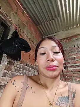Show modela Rous-squir na web-kameri