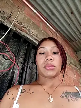 Show modela Rous-squir na web-kameri