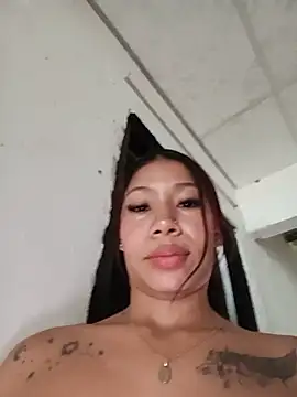 Show modela Rous-squir na web-kameri