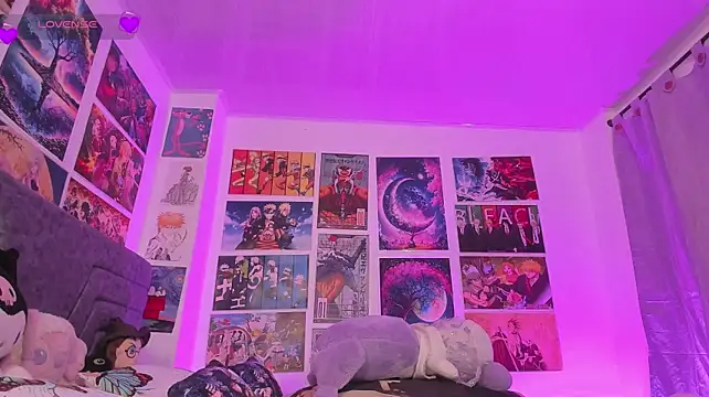 Živý XXX chat MissCurvyTop