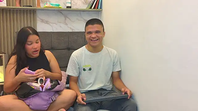 aly_n_sebas Webcam Show
