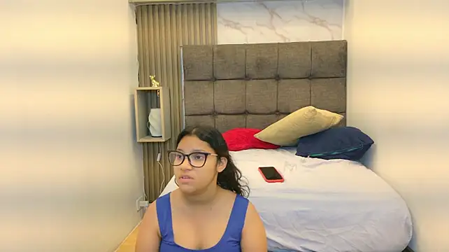 aly_n_sebas Show Webcam