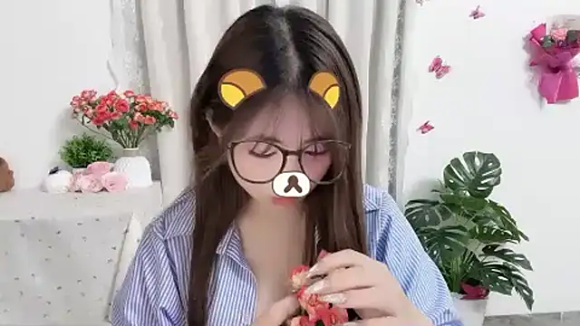 MIJ-Uwuun Live XXX chat