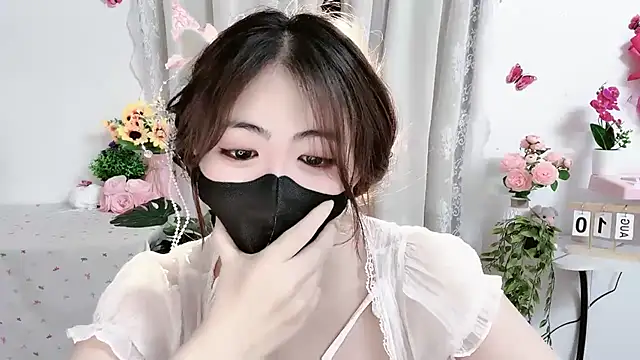 MIJ-Uwuu Adlı Modelin Canlı XXX Sohbeti