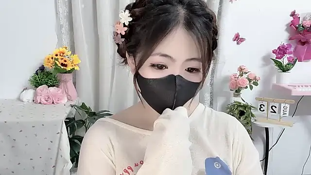 MIJ-Uwuu 在線直播表演