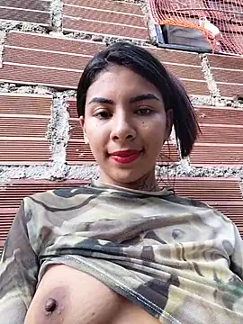 Show de chaparritahot99 na webcam