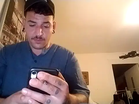 JuicyBigcock@xh Pertunjukan Webcam