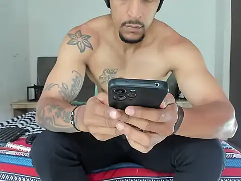 Вебкам-шоу Edy_coltt