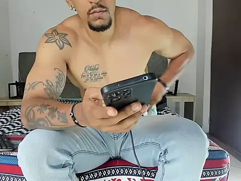 Вебкам-шоу Edy_coltt